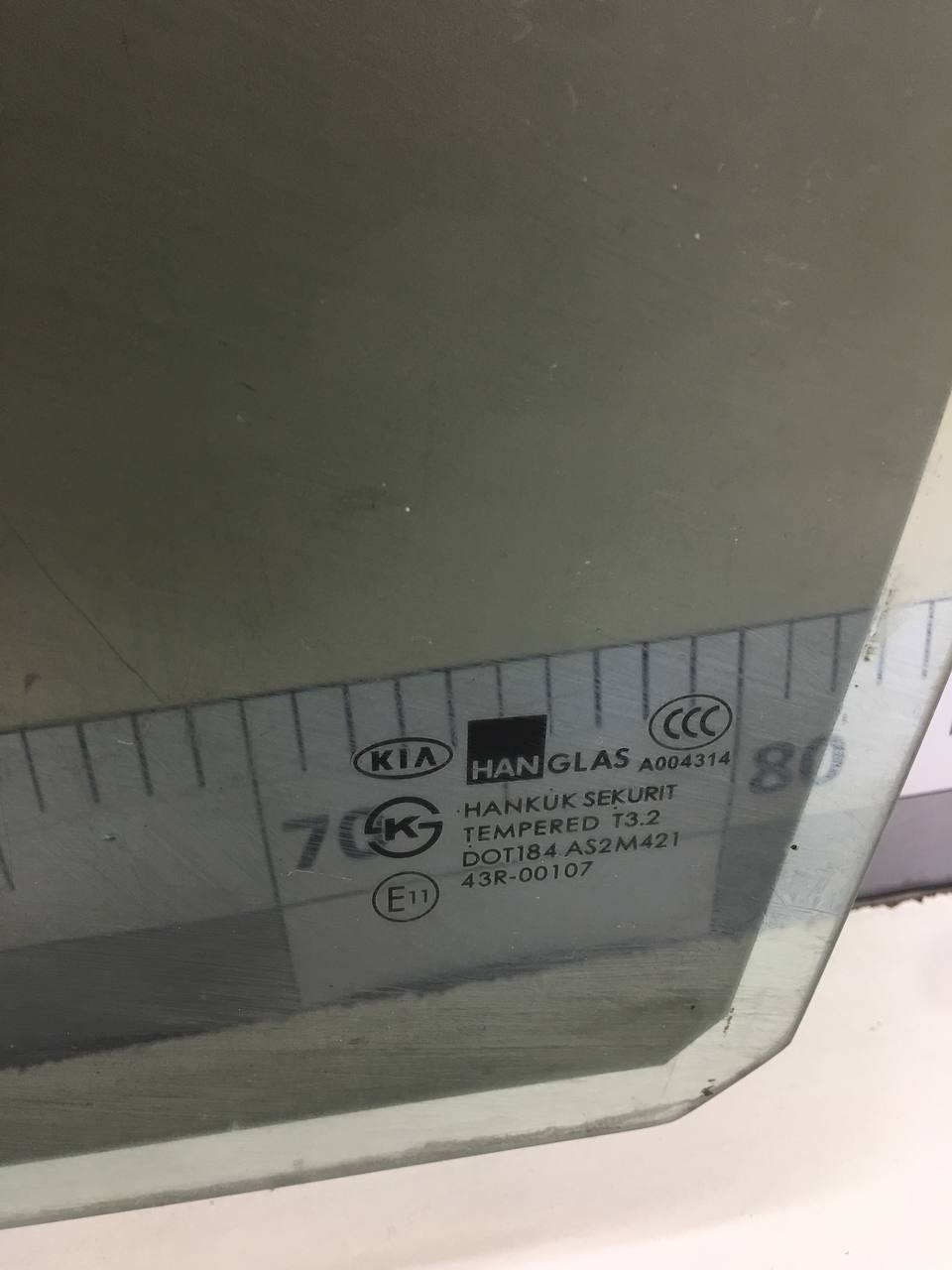 Стекло двери задней левой Kia Spectra (SD) 2004-2011