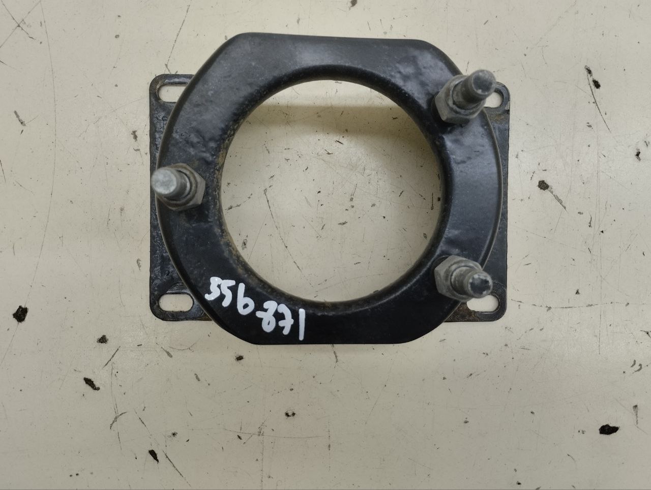 Кронштейн запасного колеса Chevrolet Niva 2009-2020