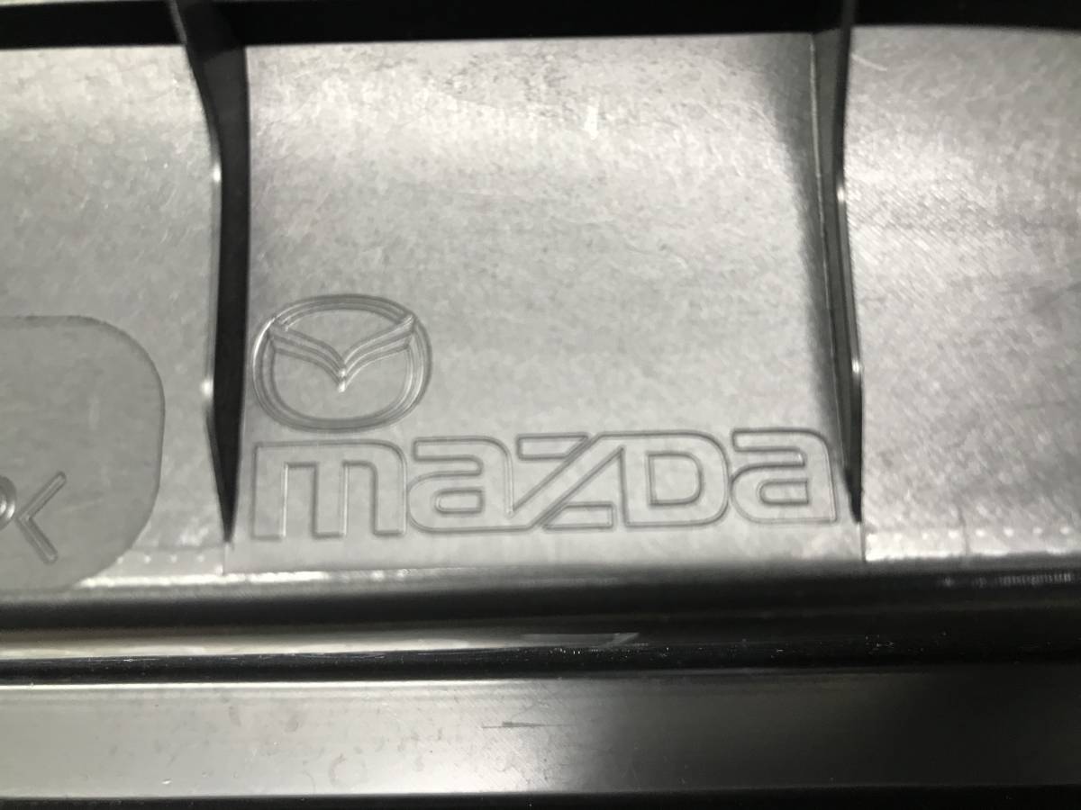 Обшивка стойки Mazda Mazda 3 (BM) 2013-2016