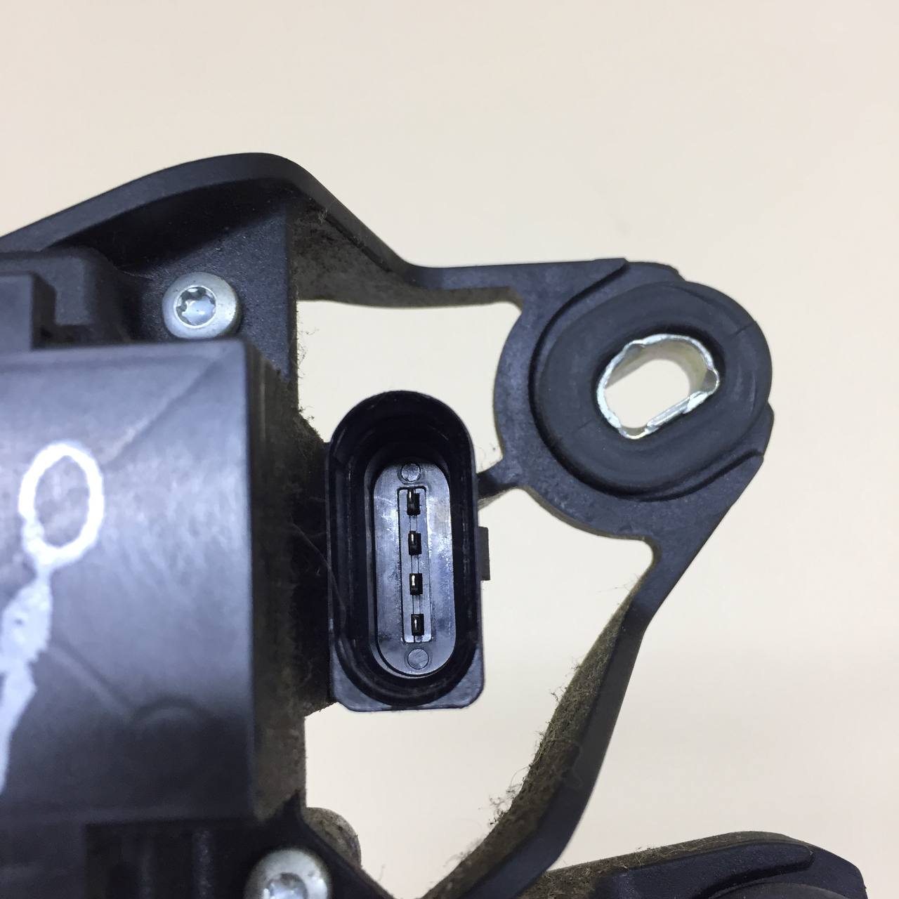 Моторчик стеклоочистителя задний Volkswagen Polo (HB) 2009>