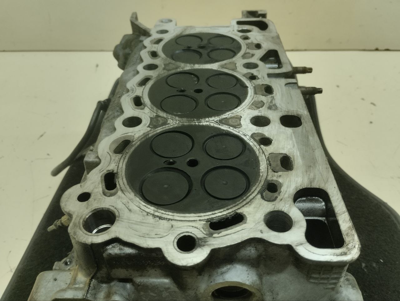Головка блока цилиндров Land Rover Discovery 3 (L319) 2004-2009 Головка блока цилиндров Land Rover Discovery 3 (L319) 2004-2009