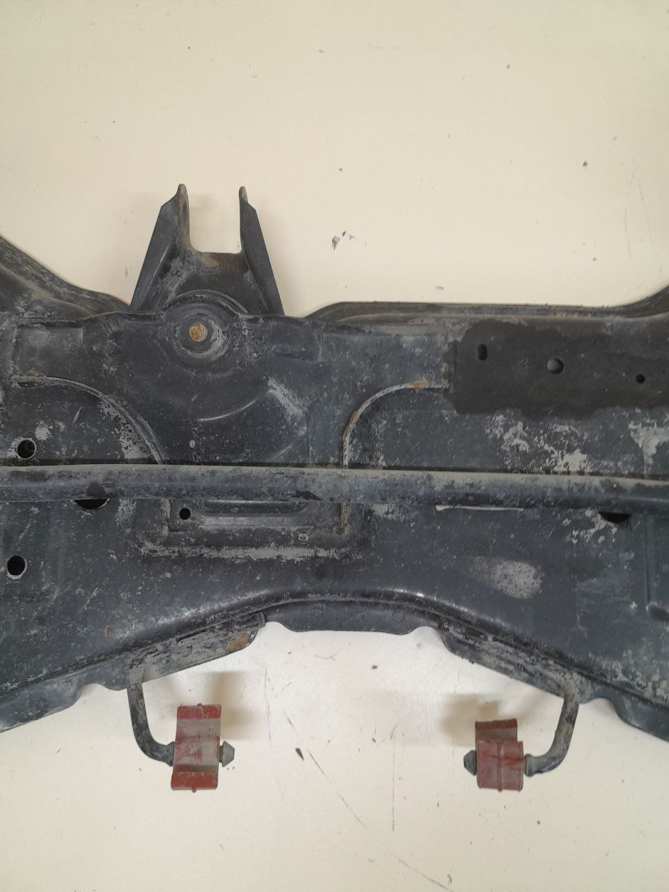 Балка подмоторная Ford Focus 2 (DB) 2008-2011 Балка подмоторная Ford Focus 2 (DB) 2008-2011