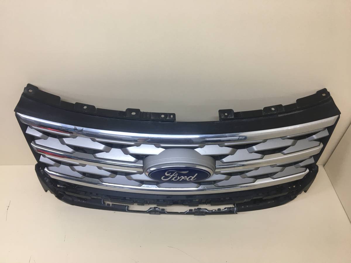 Рамка радиатора Ford Explorer 2010>