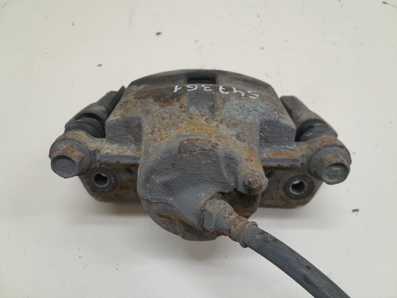 Суппорт передний правый Kia Sephia 2001-2004