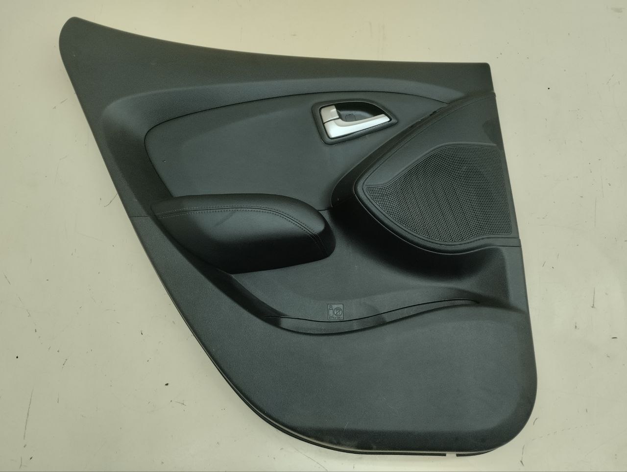 Обшивка двери задней левой Hyundai ix35 (LM) 2010-2015