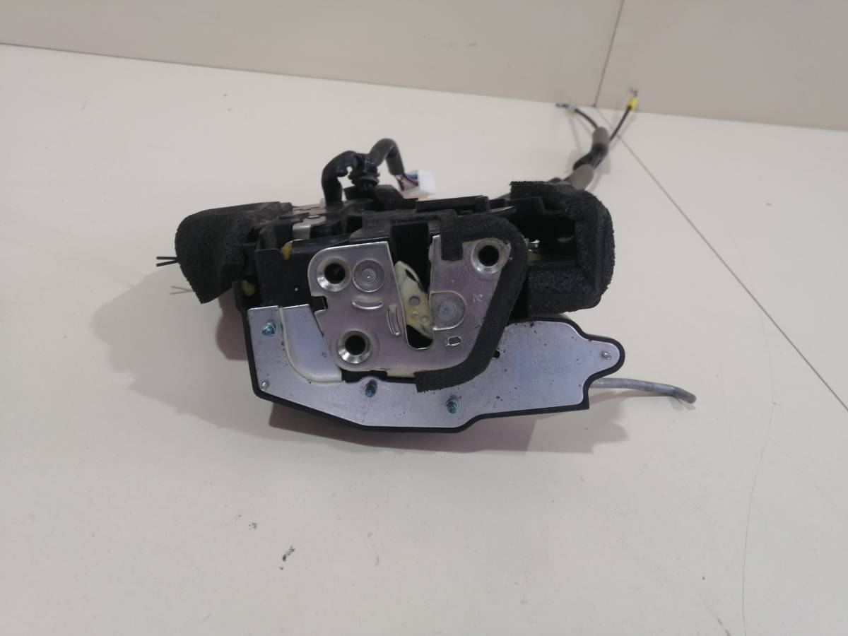 Замок двери задней правой Mazda CX-7 (ER) 2006-2012