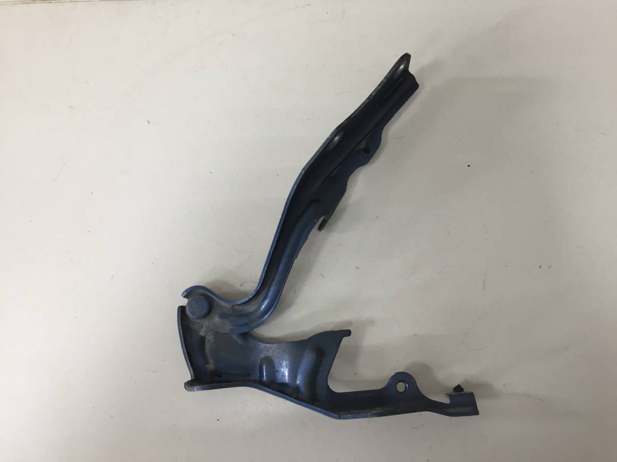 Петля капота левая Subaru Impreza (G12) 2007-2012