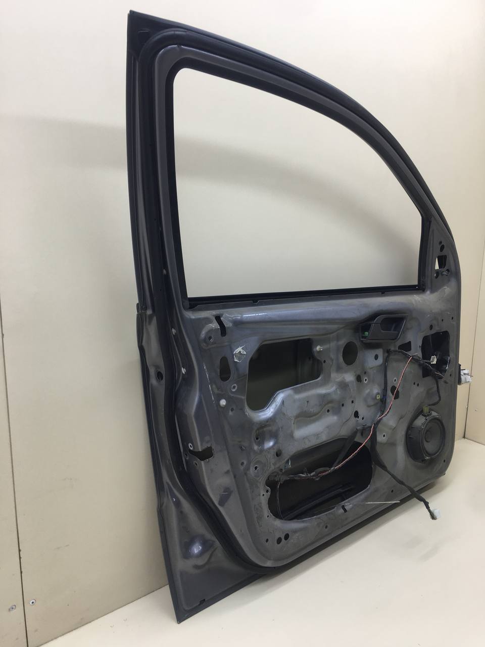 Дверь передняя левая Chevrolet Aveo T250 2005-2011 Дверь передняя левая Chevrolet Aveo T250 2005-2011
