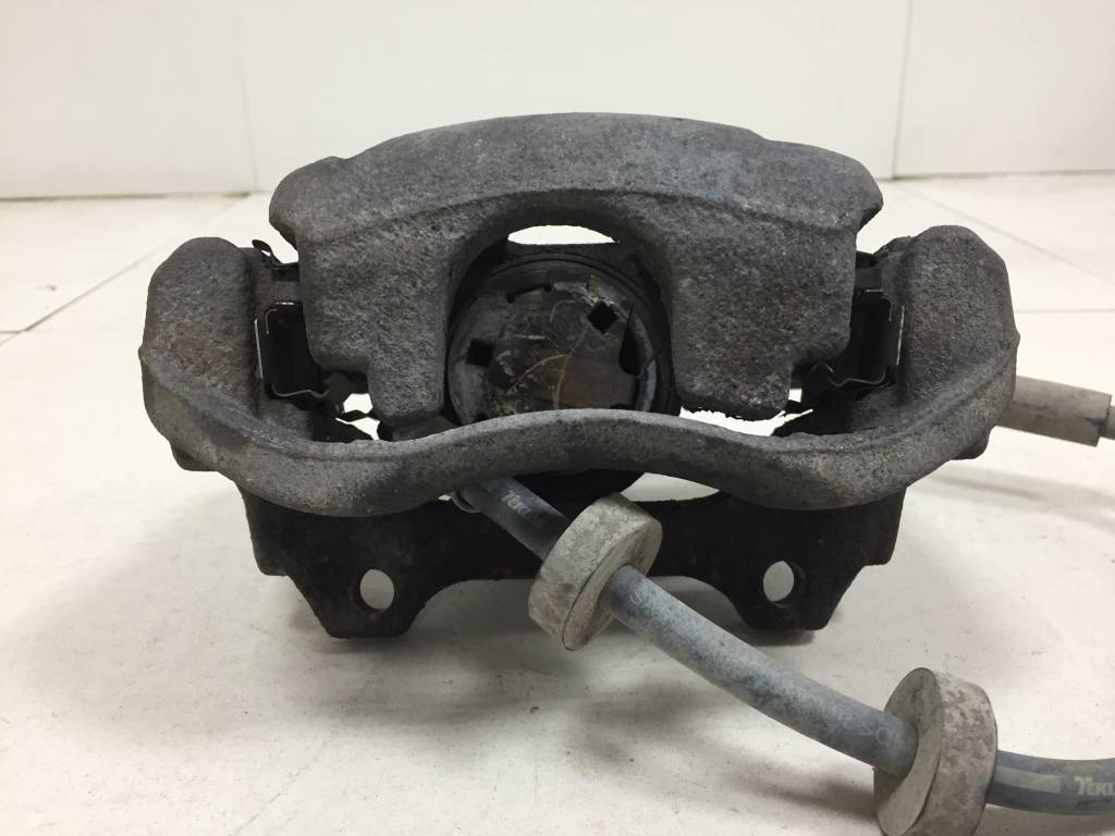 Суппорт передний левый Fiat Albea 2002-2012