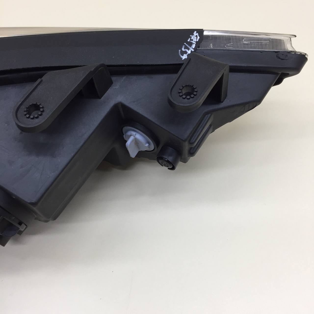 Фара левая Hyundai Elantra (AD) 2015>