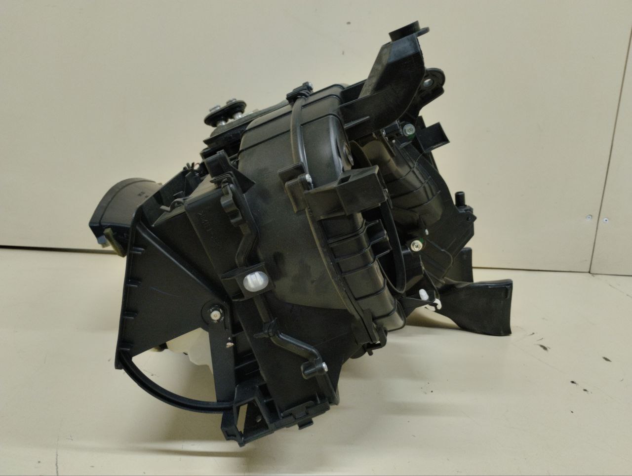 Корпус отопителя Toyota Auris (E150) 2006-2012 Корпус отопителя Toyota Auris (E150) 2006-2012