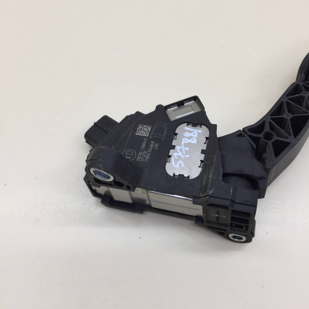 Педаль газа Toyota Rav 4 (XA40) 2013-2019