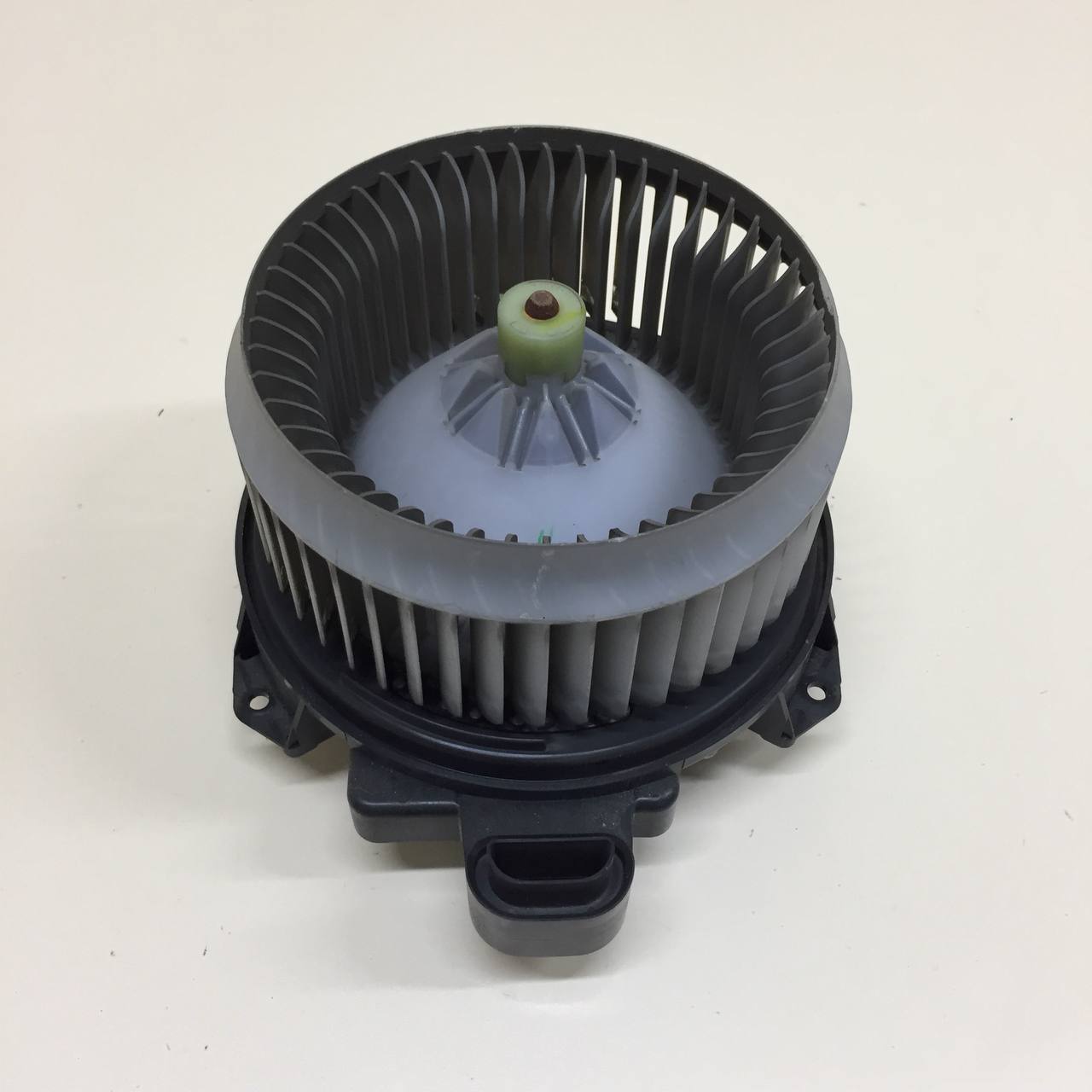 Моторчик отопителя Toyota Rav 4 (A30) 2006-2013 Моторчик отопителя Toyota Rav 4 (A30) 2006-2013