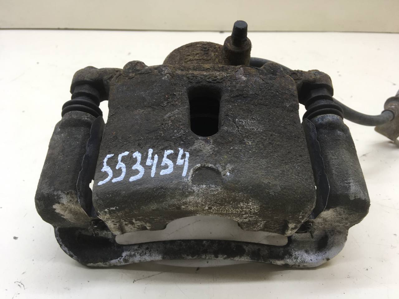 Суппорт передний левый Kia Ceed (JD) 2012-2018