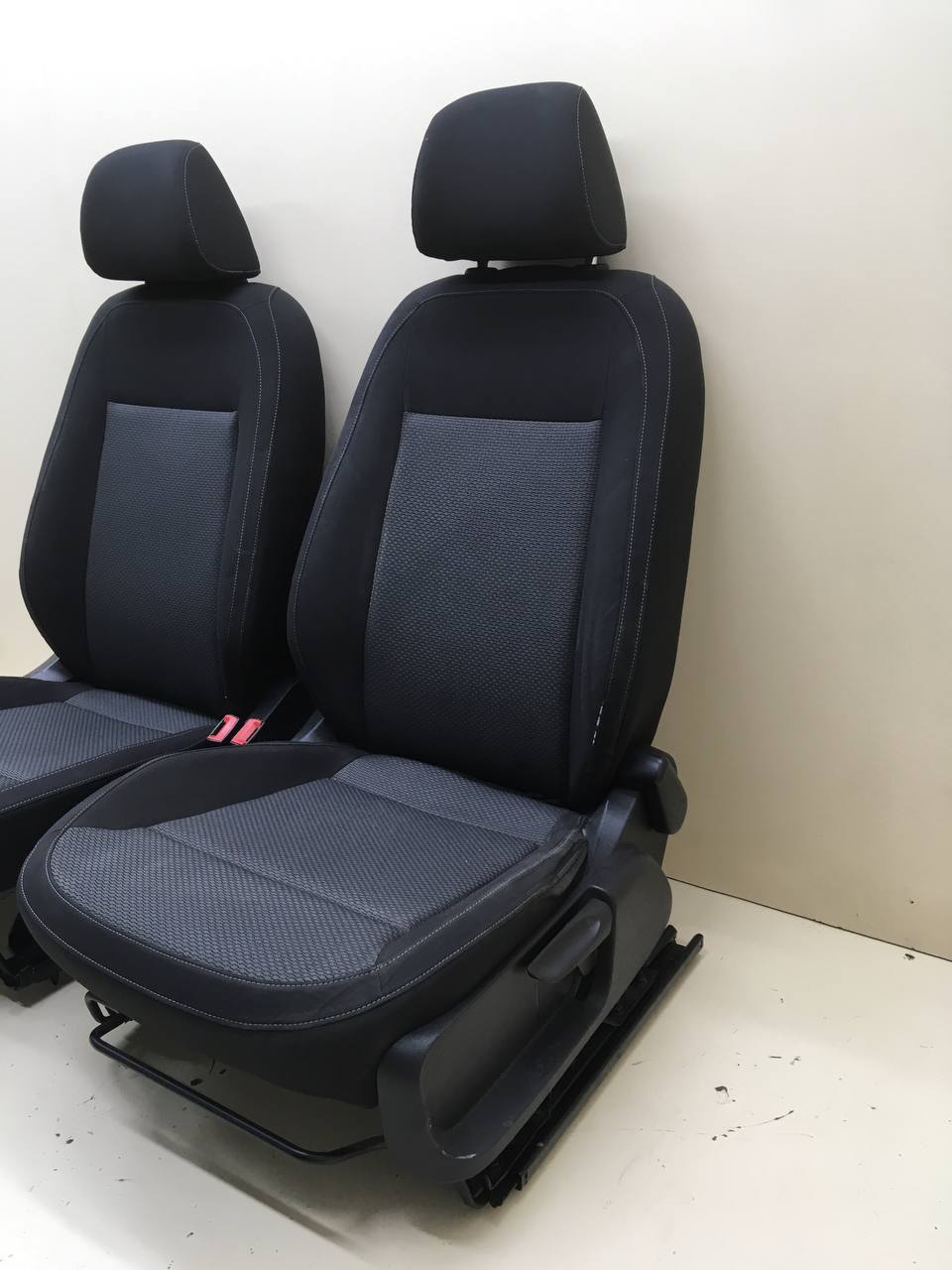 Сиденье (комплект) Volkswagen Polo (MK5) 2011-2020 Сиденье (комплект) Volkswagen Polo (MK5) 2011-2020