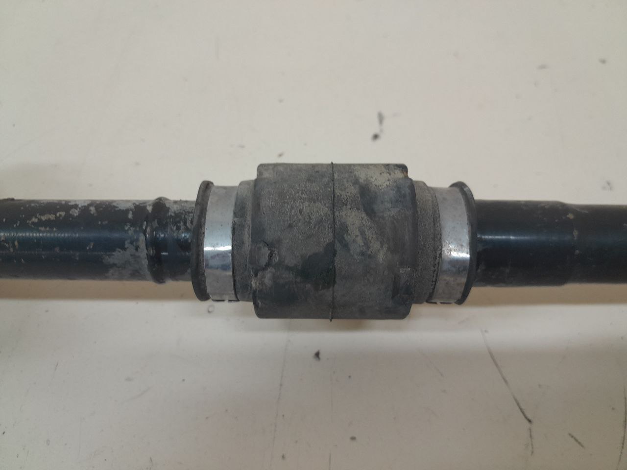 Полуось передняя правая Nissan Almera (N16) 2000-2006 Полуось передняя правая Nissan Almera (N16) 2000-2006