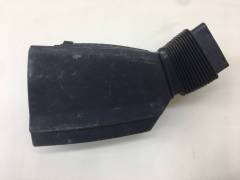 Корпус воздушного фильтра Audi A6 (C6) 2005-2011