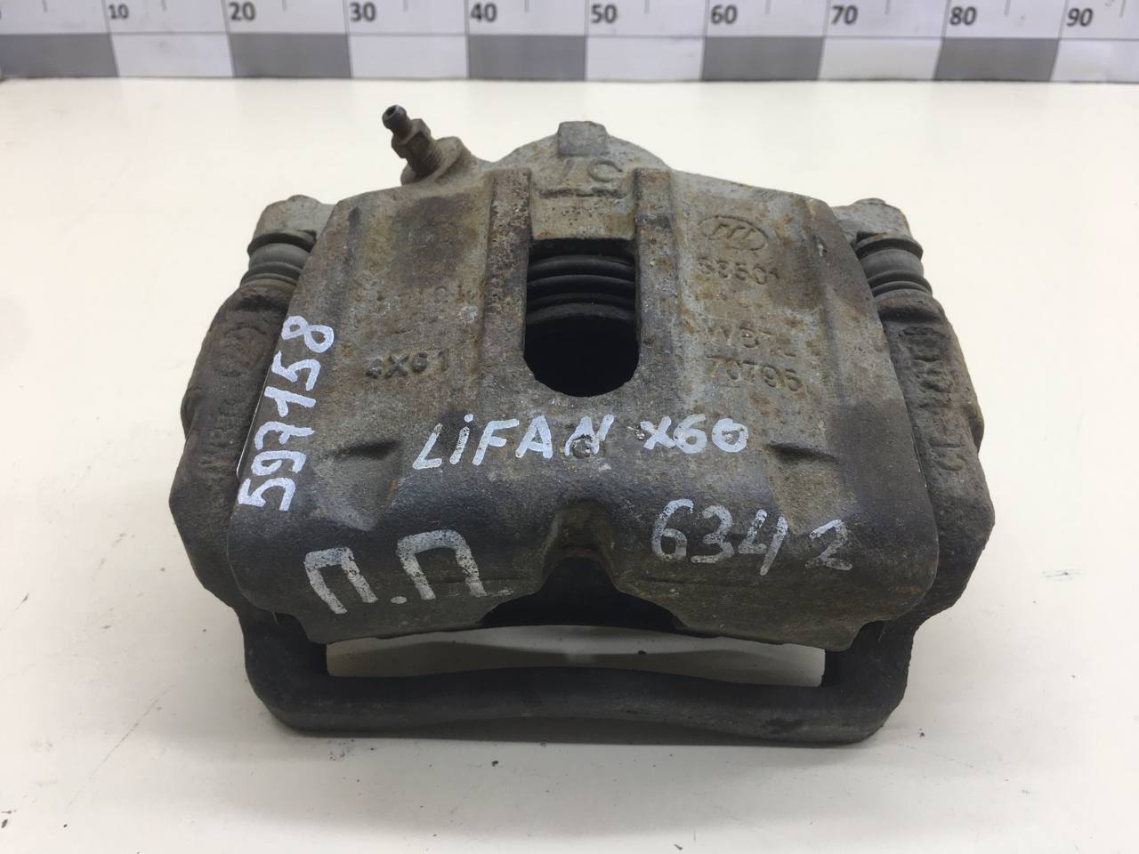 Суппорт передний правый Lifan X60 2012>