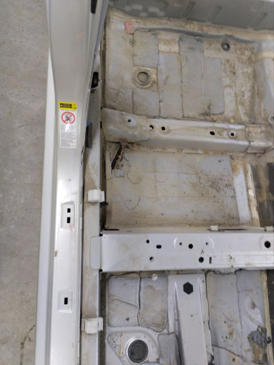 Порог со стойкой правый Toyota Auris (E150) 2006-2012