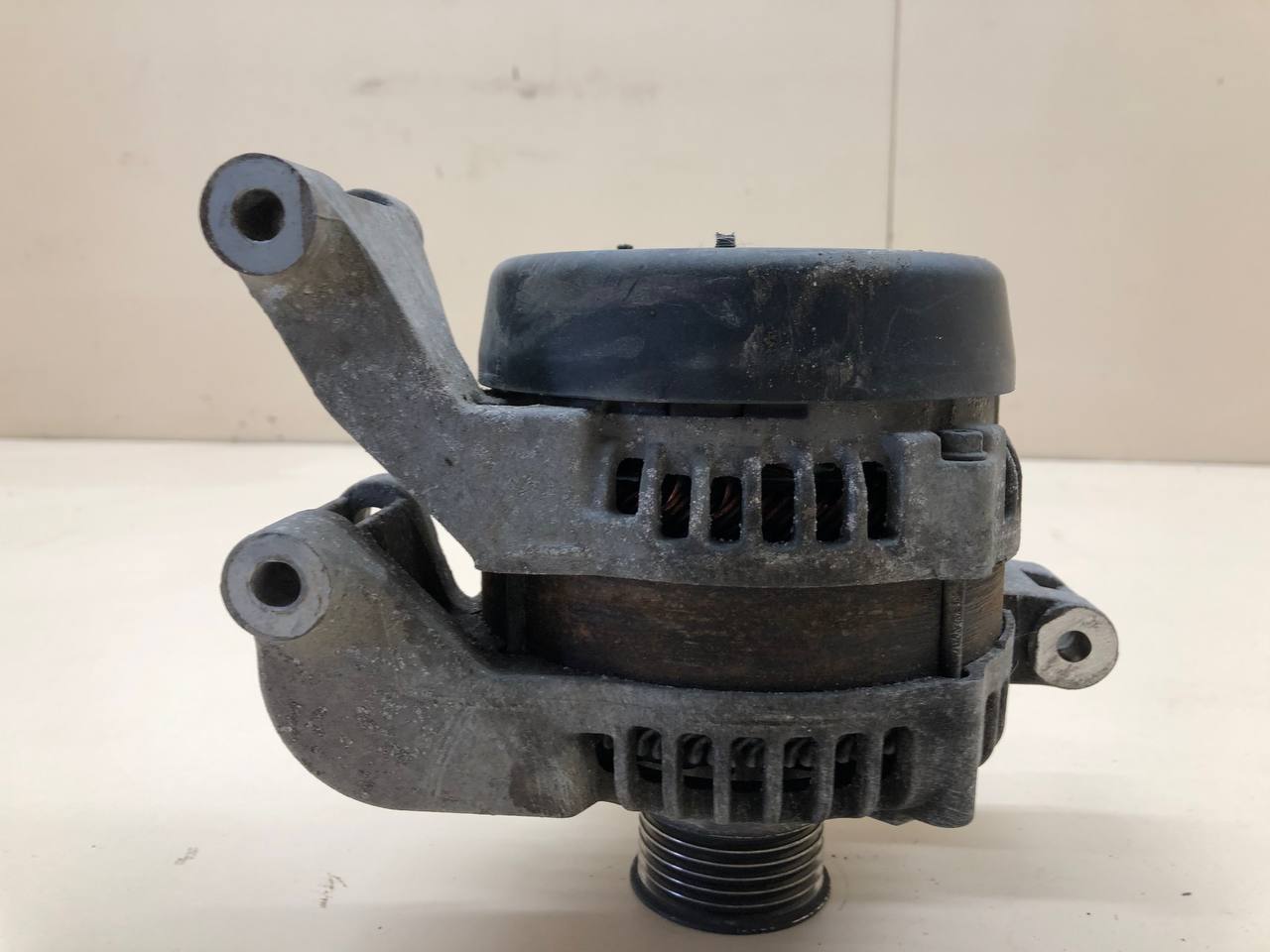 Генератор Ford Focus 2 (DA) 2005-2008 Генератор Ford Focus 2 (DA) 2005-2008