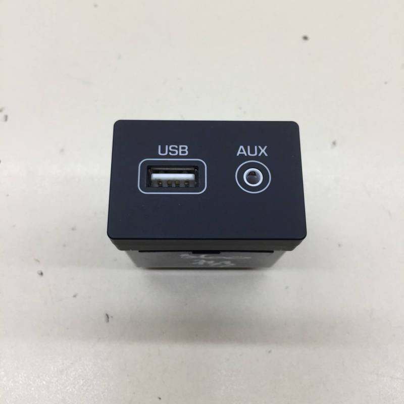 Разъем (USB AUX) Hyundai Sonata 7 (LF) 2017-2019
