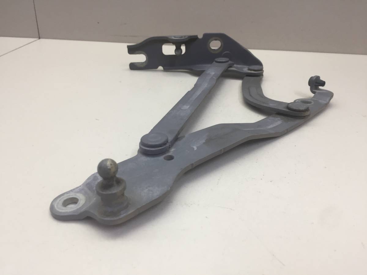 Петля крышки багажника Chevrolet Epica (V250) 2006-2012