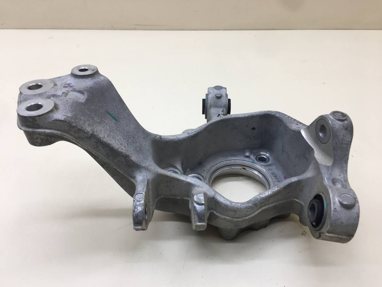 Кулак поворотный задний правый EXEED RX 2022>