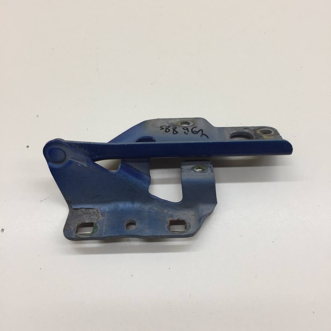 Петля капота правая Nissan Almera Classic (B10) 2006-2013