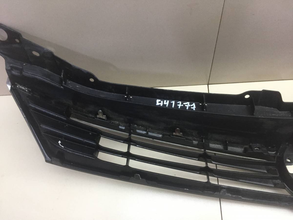 Решетка радиатора Toyota Camry (XV50) 2011-2017