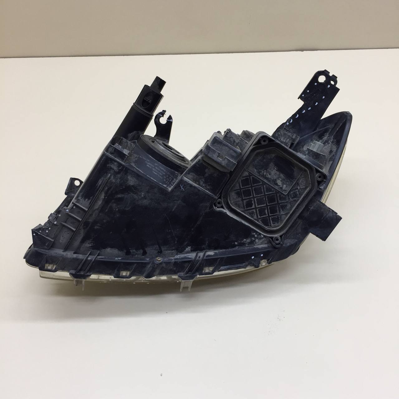 Фара правая Toyota Rav 4 (A30) 2006-2013