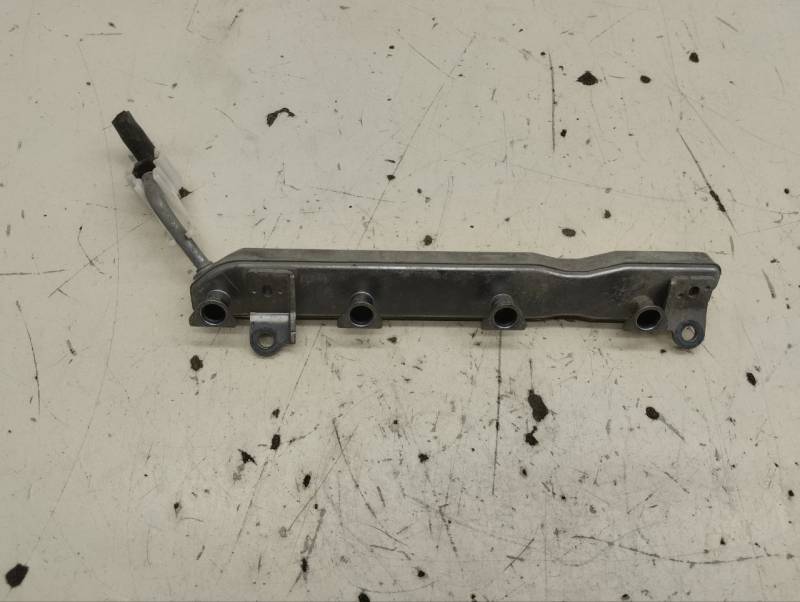 Рейка топливная (рампа) Toyota Corolla E180 2013-2019 Рейка топливная (рампа) Toyota Corolla E180 2013-2019