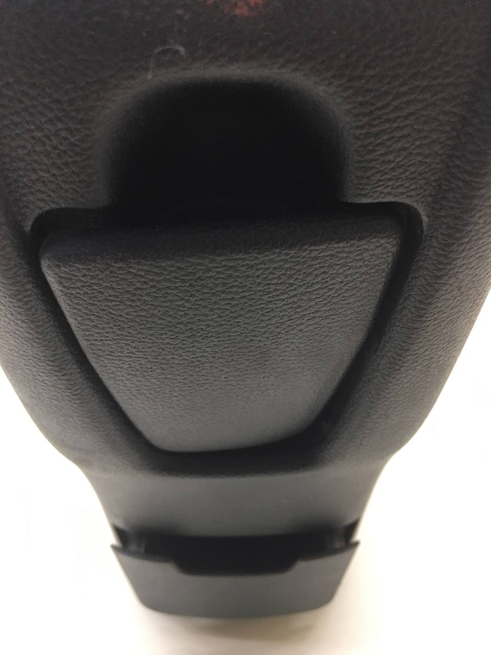 Консоль центральная Opel Astra J 2010-2017