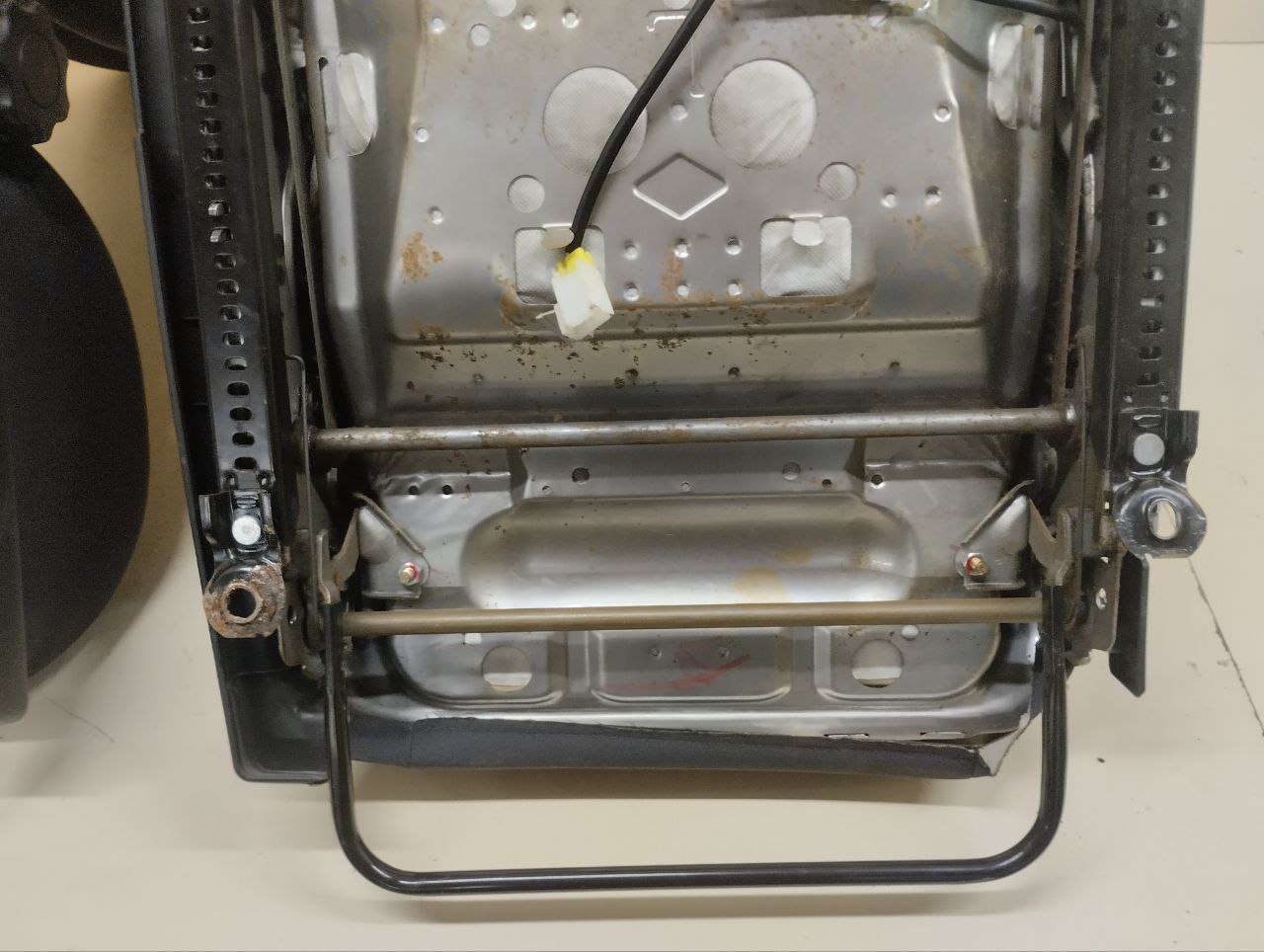 Сиденье (комплект) Nissan Almera (N16) 2000-2006 Сиденье (комплект) Nissan Almera (N16) 2000-2006