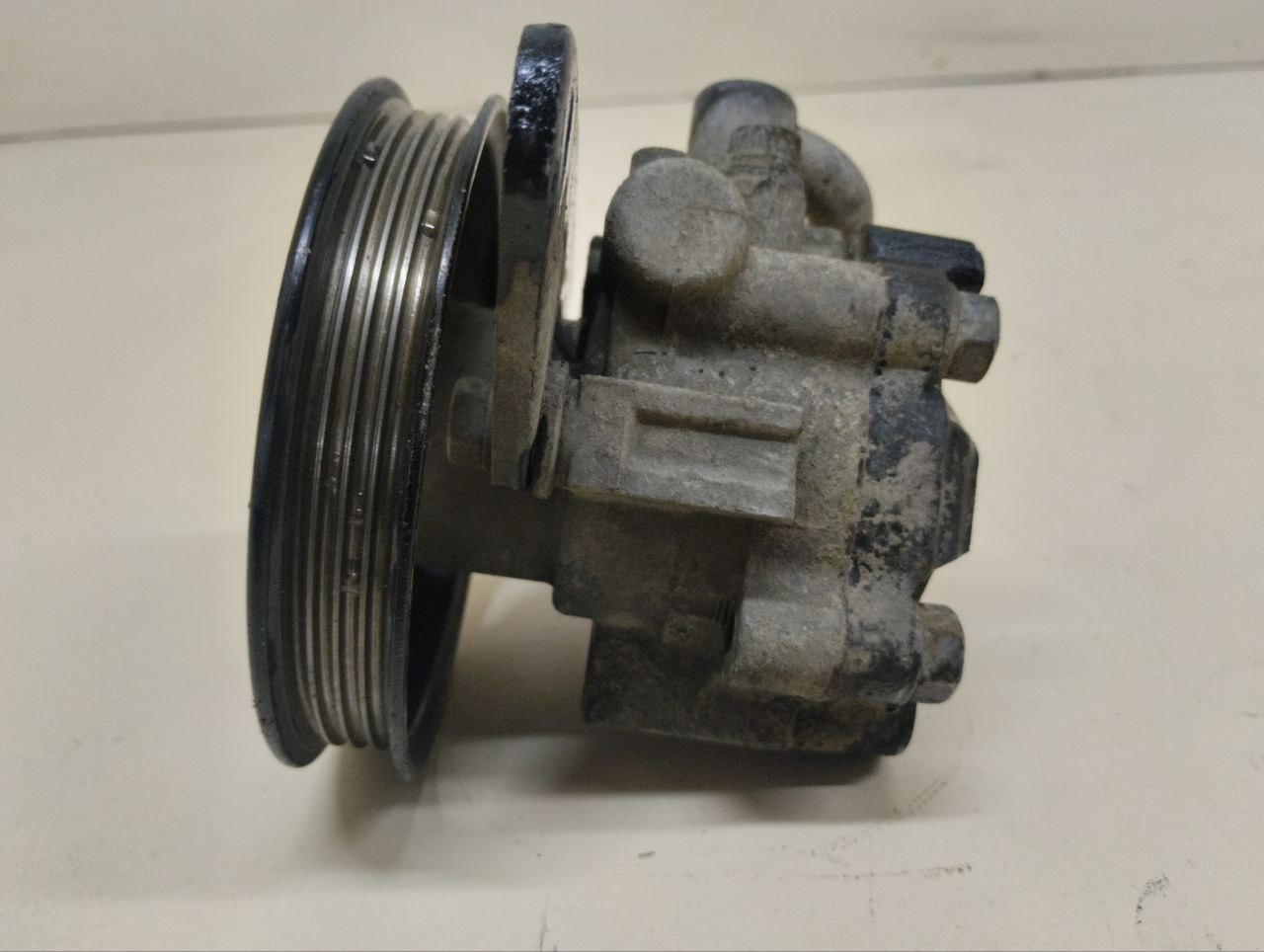 Насос гидроусилителя (электрогидроусилитель, ЭГУР) Kia Spectra (SD) 2004-2011