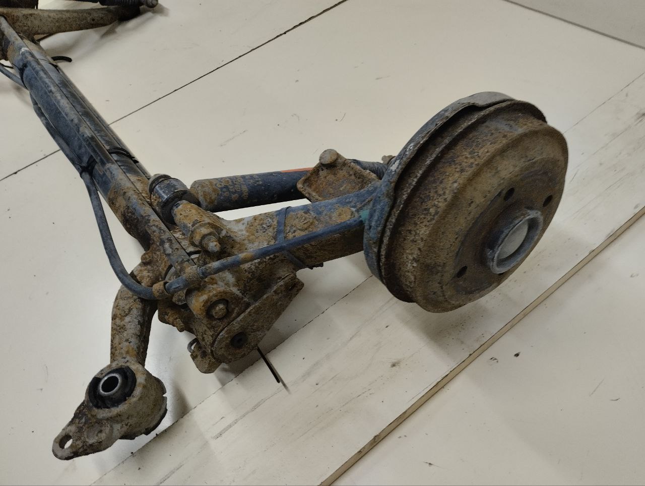 Балка задняя Peugeot 206 1998-2012 Балка задняя Peugeot 206 1998-2012