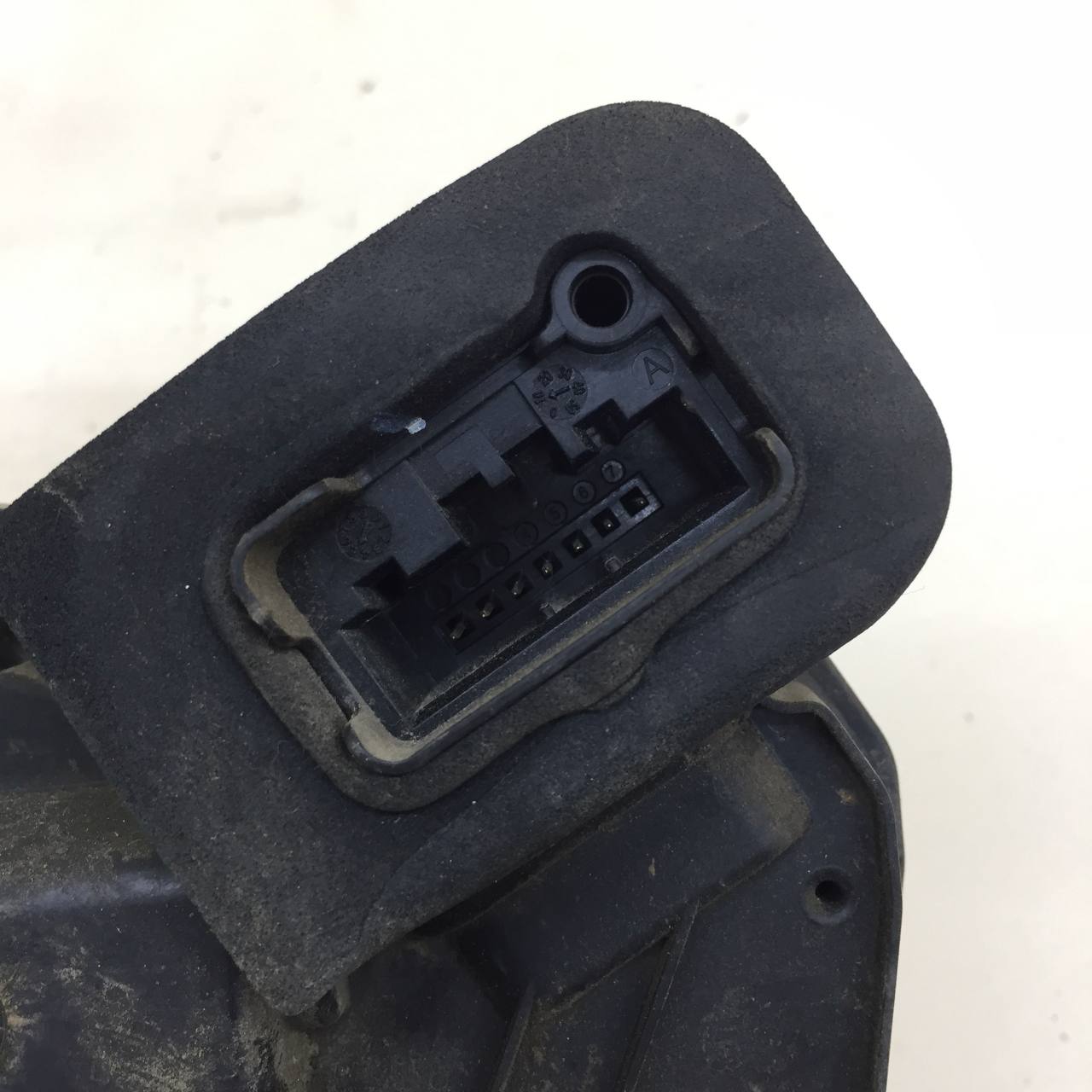 Замок двери задней правой Volkswagen Polo (MK5) 2011-2020