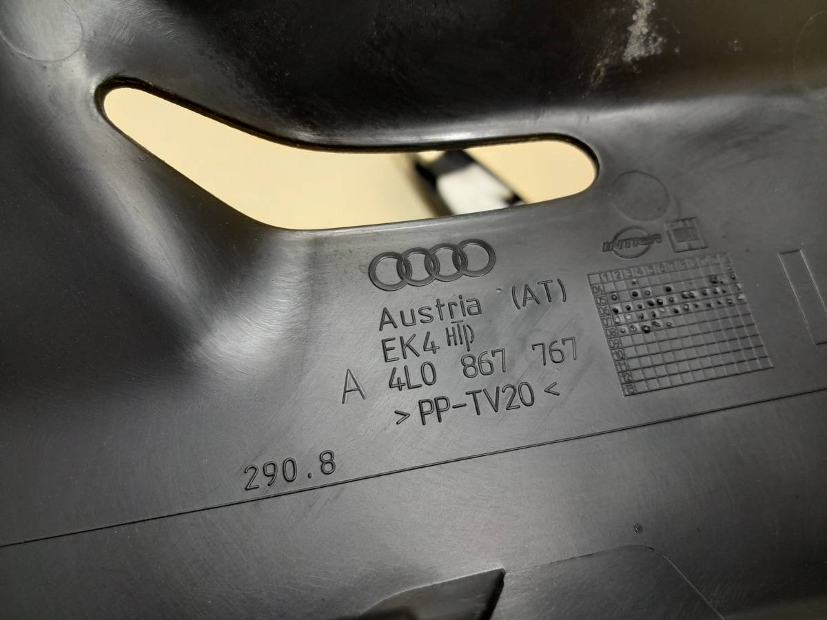 Обшивка стойки Audi Q7 (4L) 2005-2015