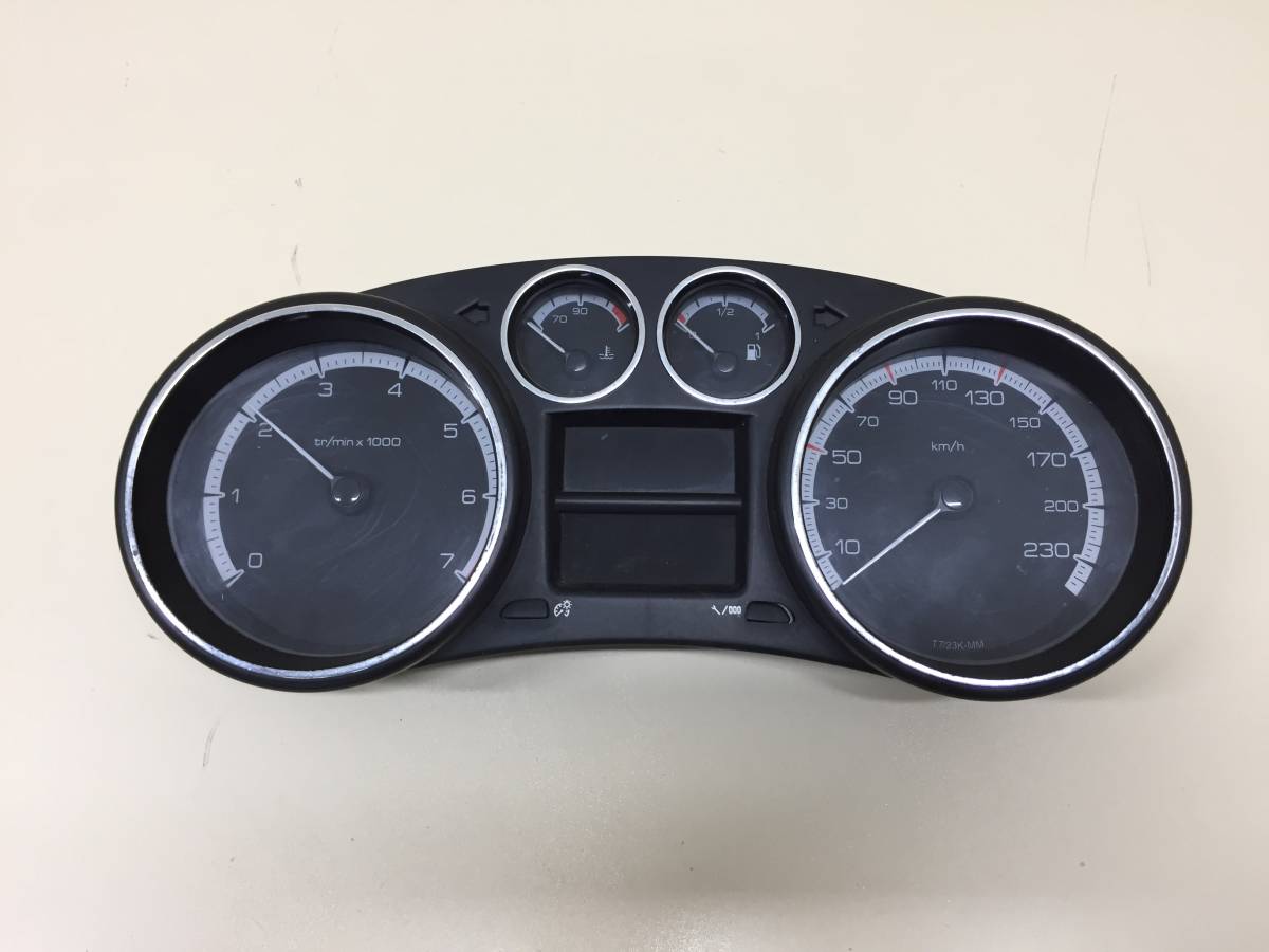 Панель приборов Peugeot 308 2007>