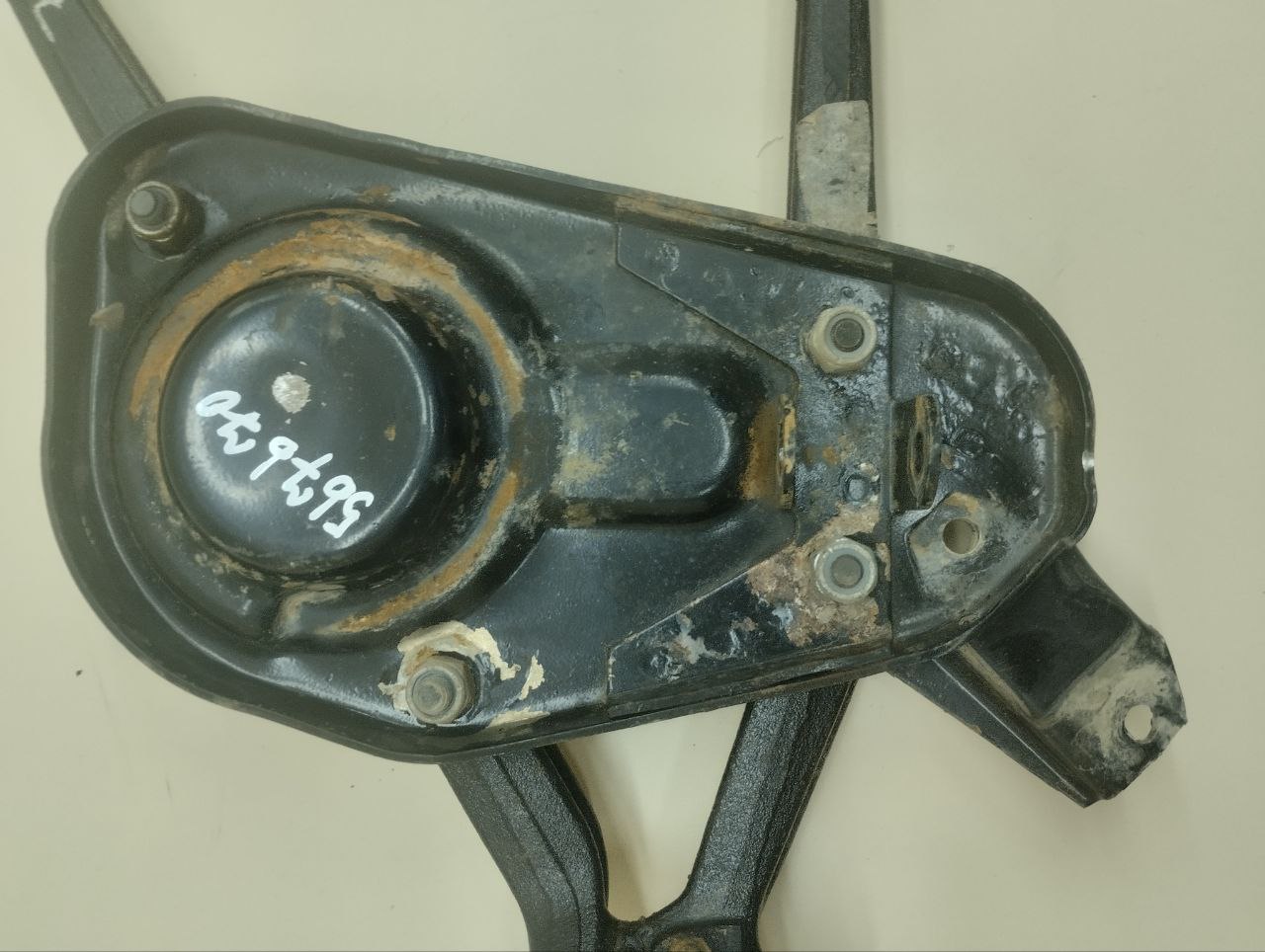 Рычаг передний нижний левый Chevrolet Niva 2009-2020