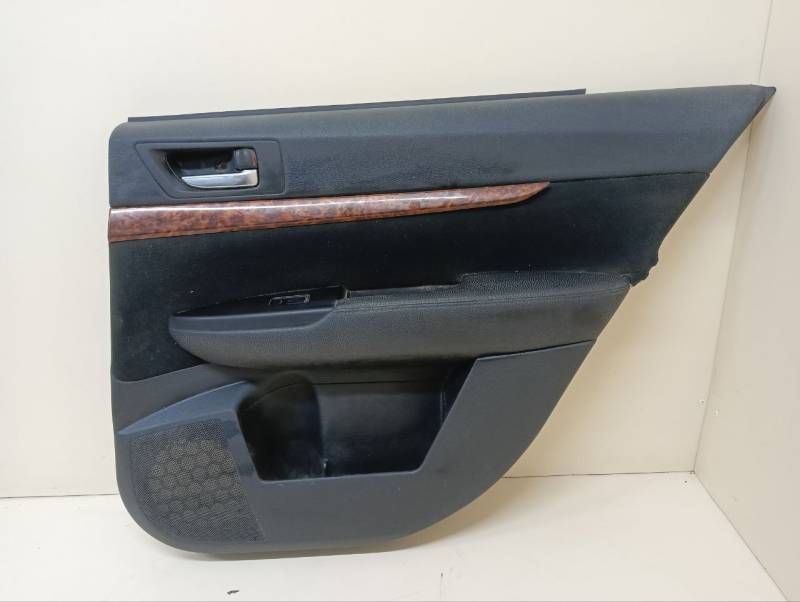 Обшивка двери задней правой Subaru Legacy (B14) 2010-2015