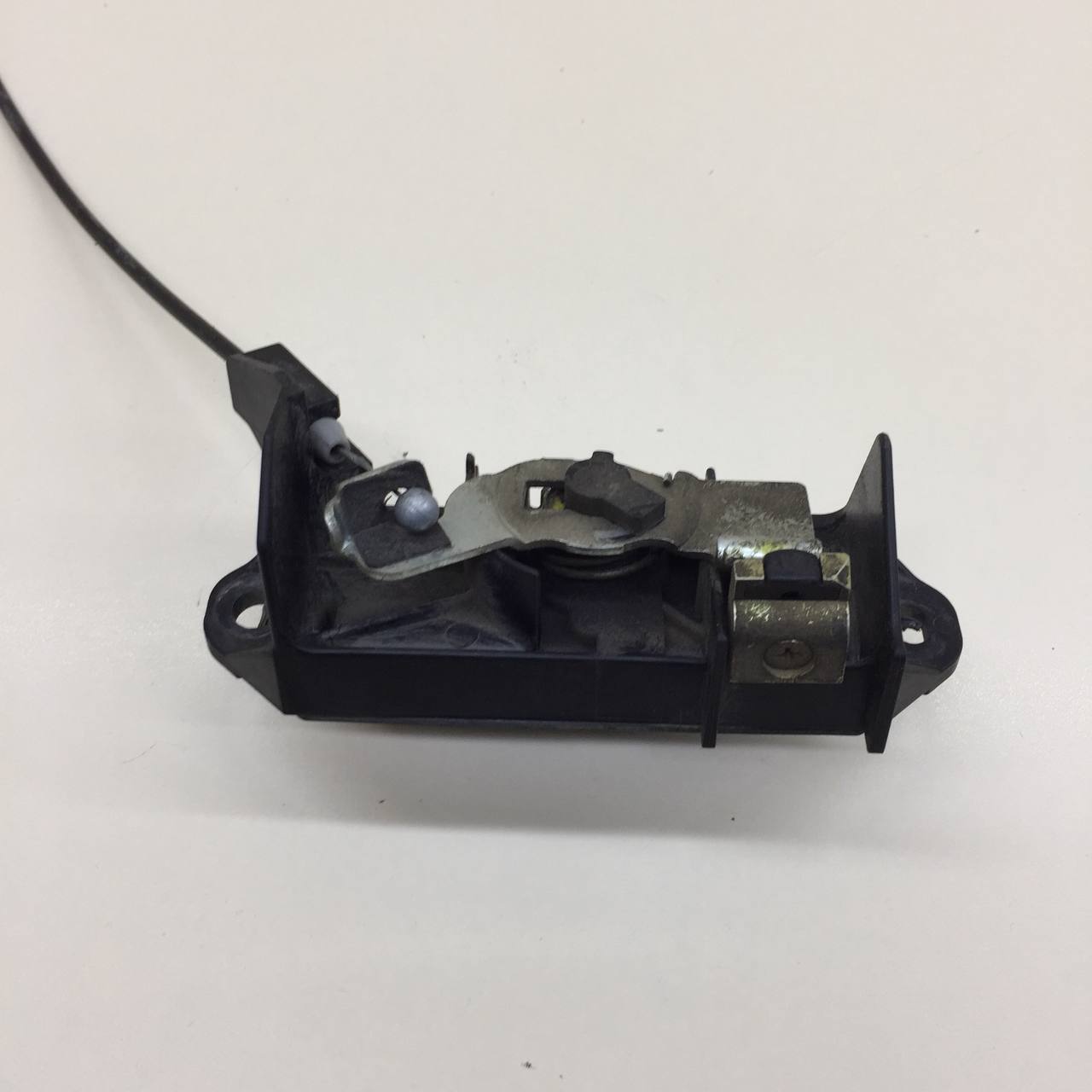 Ручка двери багажника наружная Toyota Corolla E120 2001-2007 Ручка двери багажника наружная Toyota Corolla E120 2001-2007
