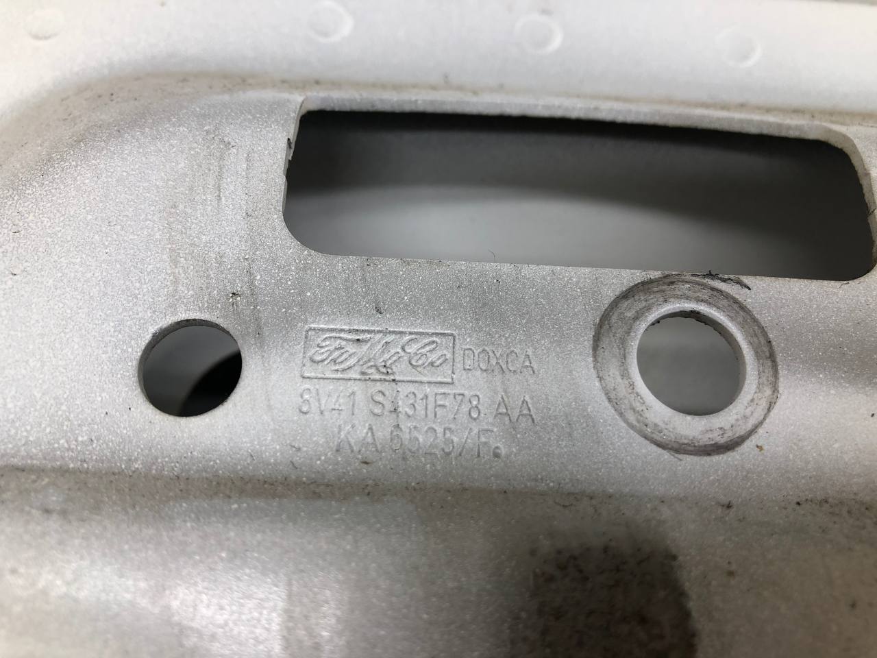 Крышка багажника Ford Mondeo 4 2007-2015