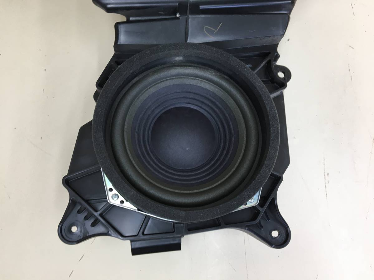 Сабвуфер Lexus RX 350 /450h (XL10) 2009-2015