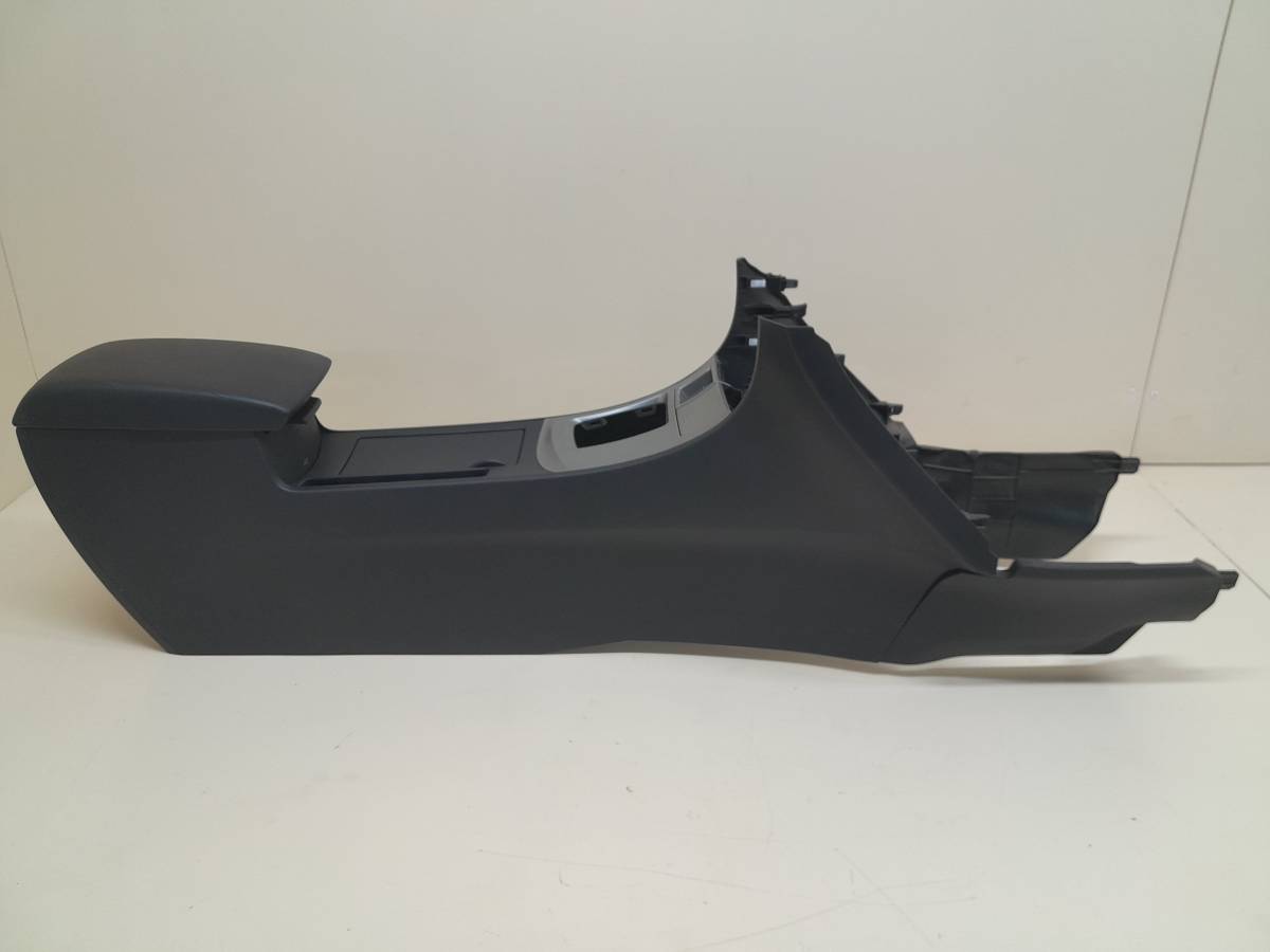 Консоль центральная Mazda Mazda 3 (BL) 2009-2013