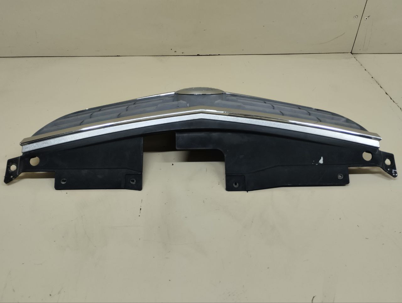 Решетка радиатора Nissan Almera Classic (B10) 2006-2013 Решетка радиатора Nissan Almera Classic (B10) 2006-2013