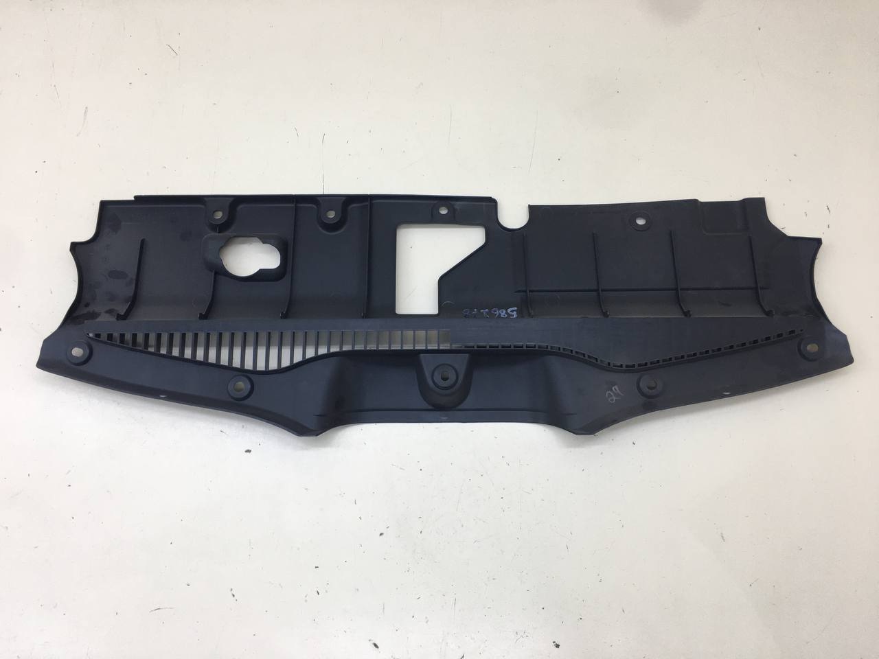 Кожух замка капота Subaru Tribeca (B9) 2004-2008