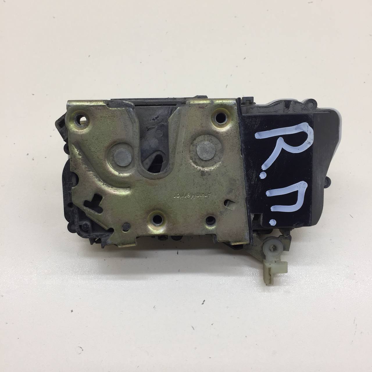Замок двери передней правой Citroen C5 2001-2008