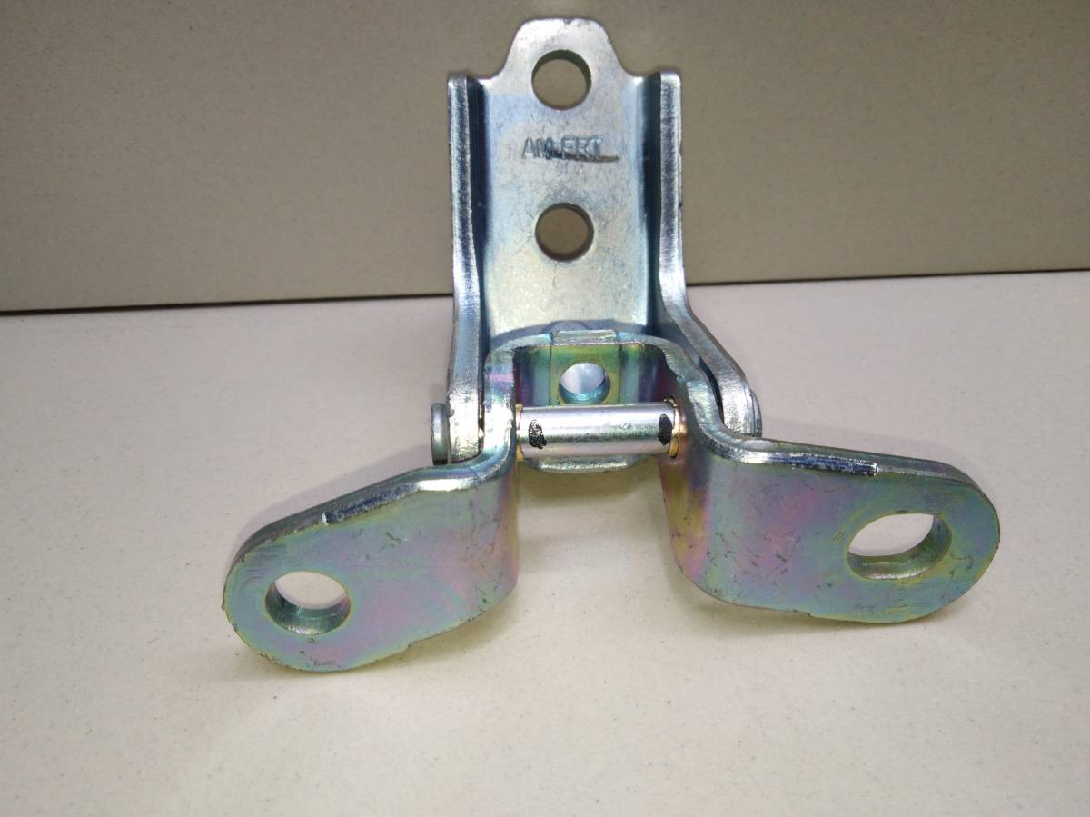 Петля двери передней правой Kia Soul (AM) 2009-2014