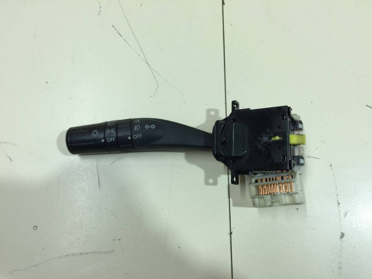 Переключатель поворотов подрулевой Subaru Impreza (G12) 2007-2012