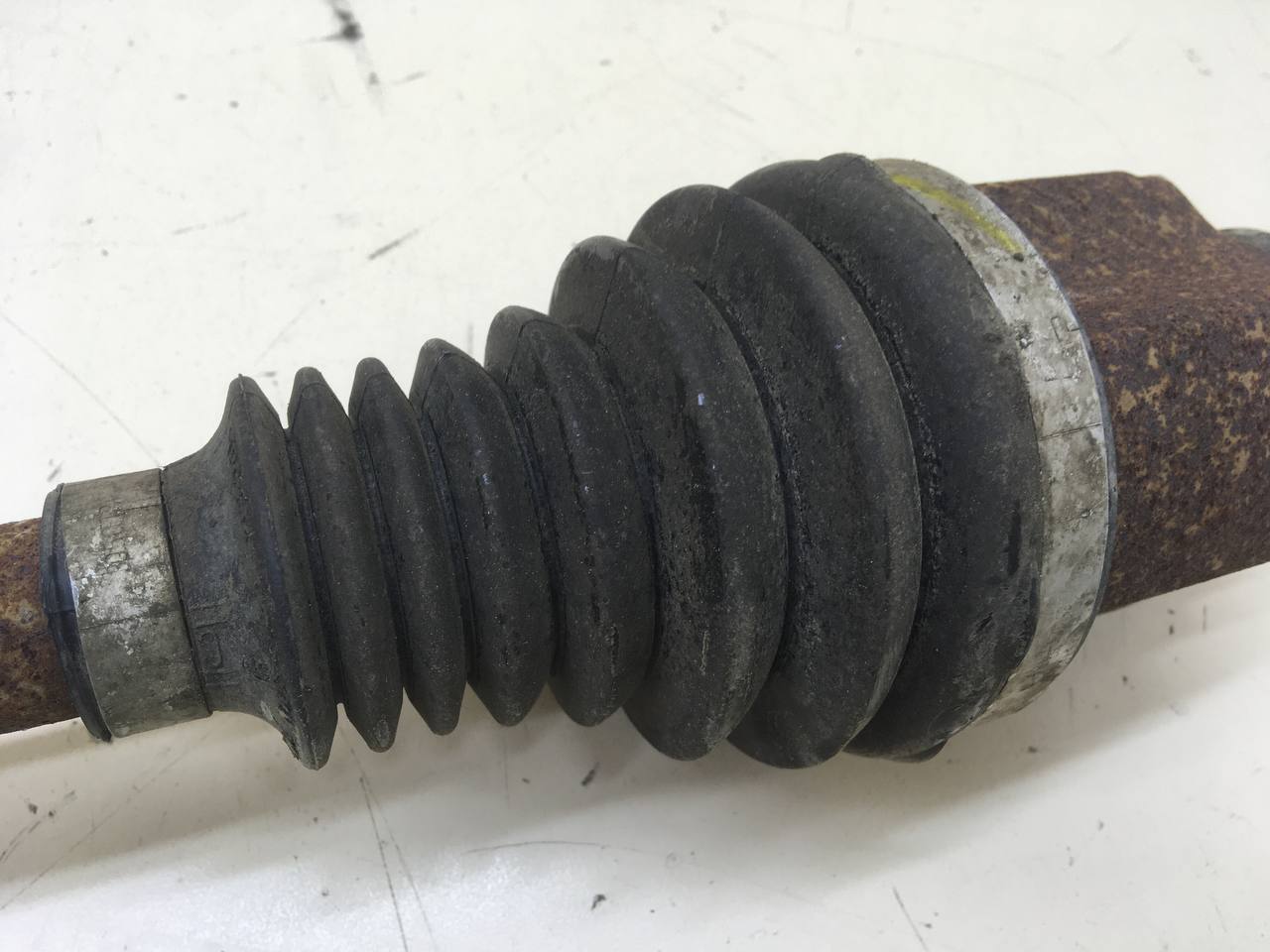 Полуось передняя правая Nissan Almera 3 (G11, G15) 2012>